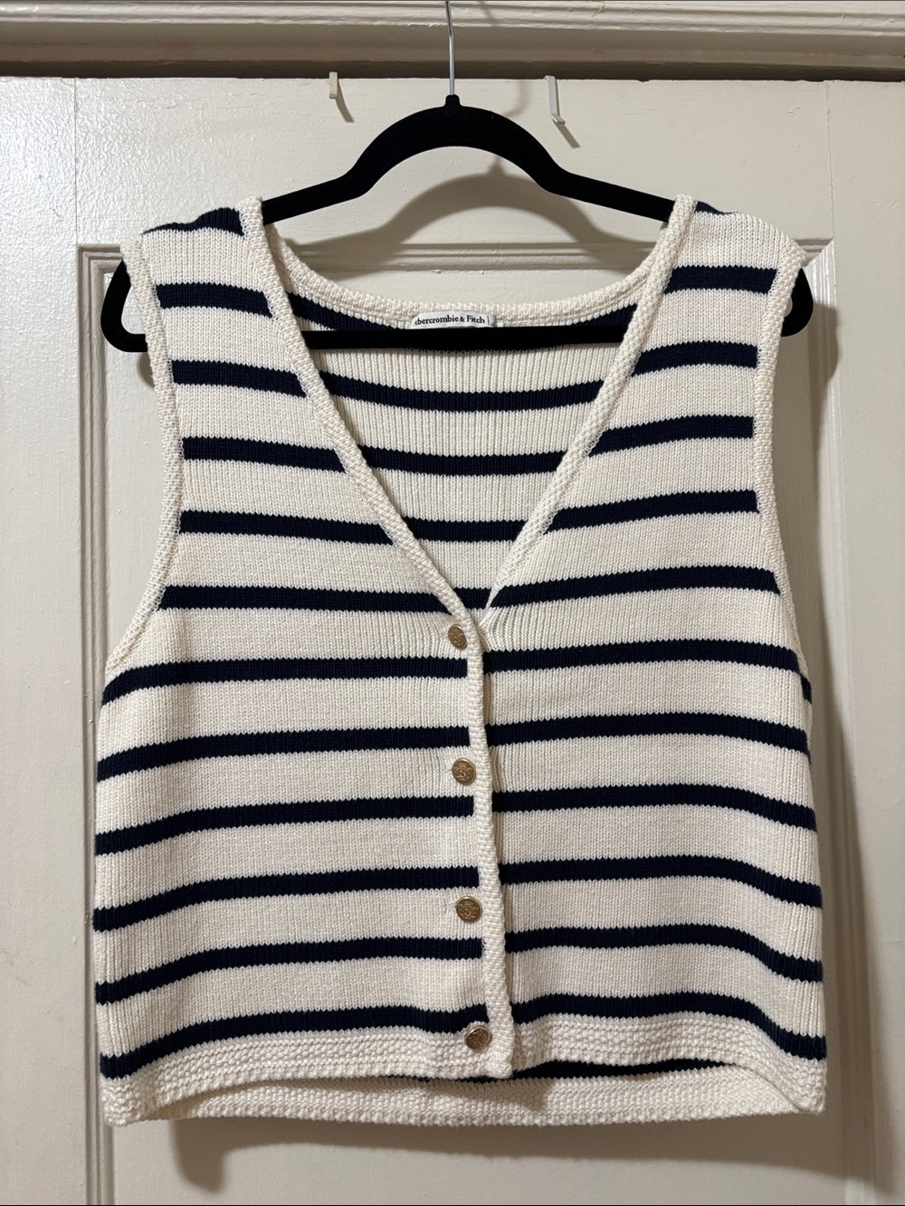 Abercrombie & Fitch Navy and Cream Striped Knit Vest